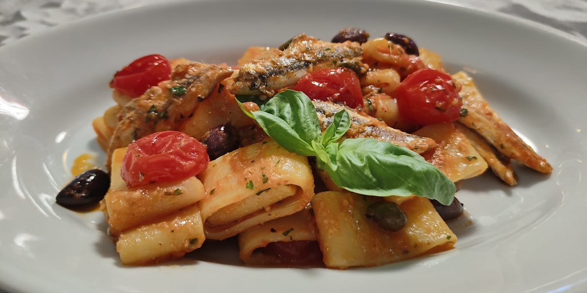 Paccheri e alici